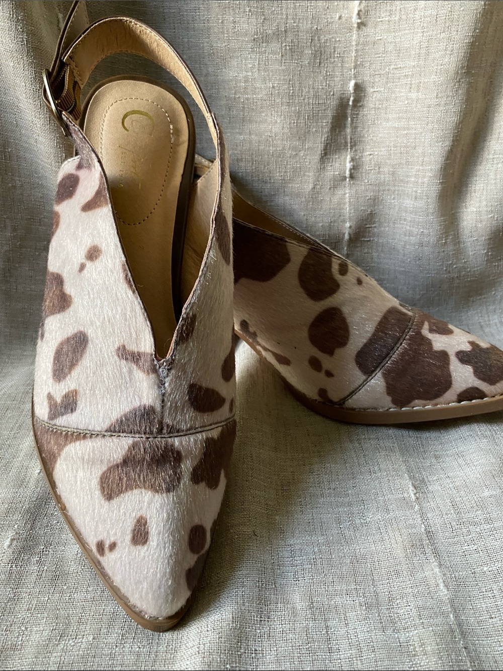 Cowhide Animal Print Slingback Pointed-Toe heels- Brown/Cream size 7
